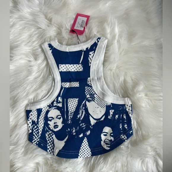 EDIKTED Faces Print Rib Crop Top - Picture 4 of 4